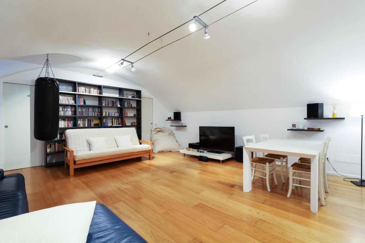 Casa Molino Luxury Loft Apartment Милано Екстериор снимка